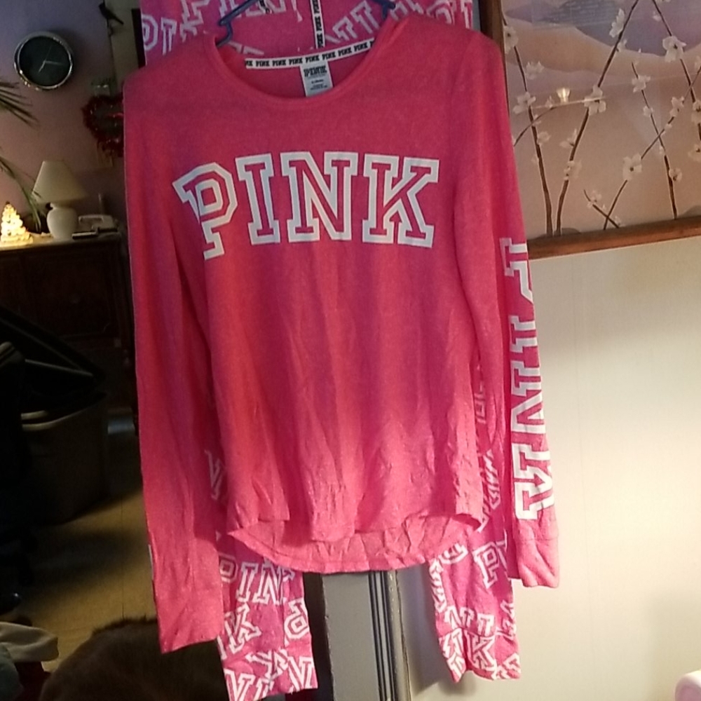 LIKE NEW VS/PINK 2 pc PJ set   both MED